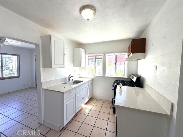 Detail Gallery Image 29 of 43 For 1318 E 100th St, Los Angeles,  CA 90002 - 3 Beds | 2 Baths