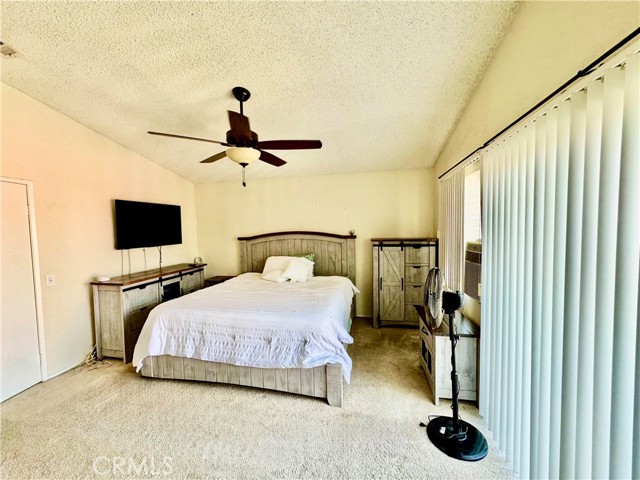 11308 Sherwood Court, Fontana CA: https://media.crmls.org/medias/25399b60-3ac1-4285-8e2f-43961a5e6250.jpg