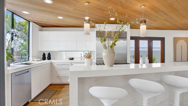 741 Marlin, Laguna Beach CA: https://media.crmls.org/medias/253a54ff-7e18-4016-8b8a-e5ecd180adb8.jpg
