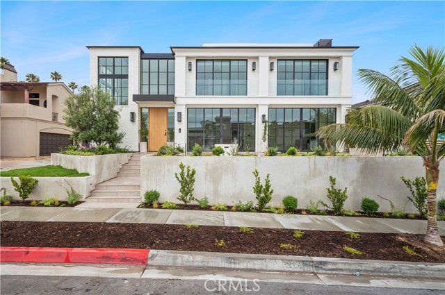 2820 Bayview Drive, Corona del Mar CA: https://media.crmls.org/medias/253abd52-d2cc-429b-a8e3-5ed068dc1fea.jpg