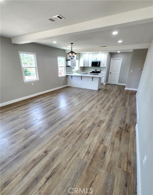 3941 Campbell Street, Jurupa Valley CA: https://media.crmls.org/medias/253b6857-0585-4ad4-bf47-099f74f8bfea.jpg