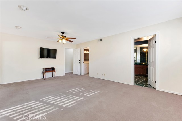 Detail Gallery Image 25 of 46 For 22781 Macfarlane Dr, Woodland Hills,  CA 91364 - 3 Beds | 3/1 Baths