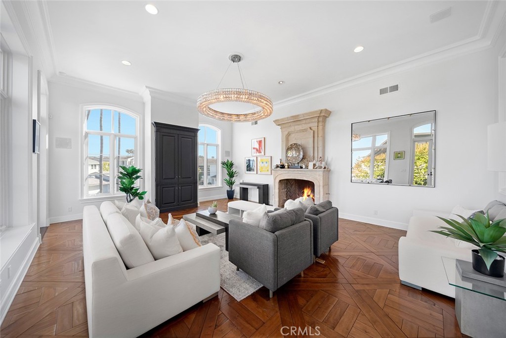 253c7b40 Face 4d80 9426 Ea284f533a4b