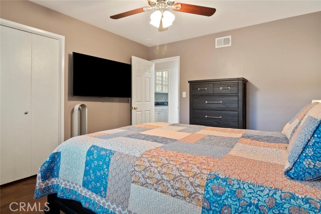 20451 Bermuda Street, Chatsworth CA: https://media.crmls.org/medias/253d0274-a27f-4248-ac26-aac98887fe96.jpg