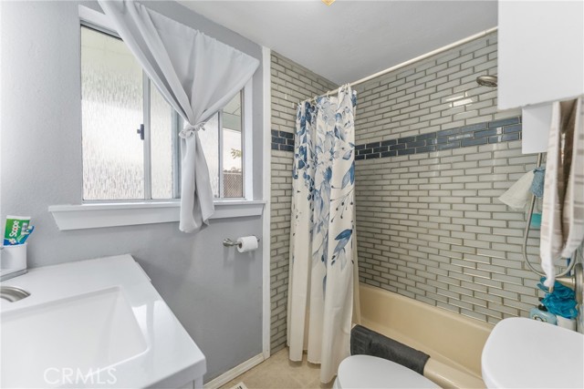 Detail Gallery Image 28 of 40 For 3866 Gates Pl, Riverside,  CA 92504 - 5 Beds | 2 Baths