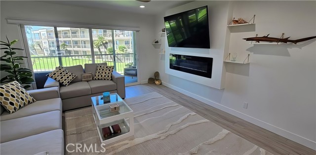 846 Bluewater, Port Hueneme CA: https://media.crmls.org/medias/253daa0f-c2ff-49e1-93df-da5e9fc0b41f.jpg