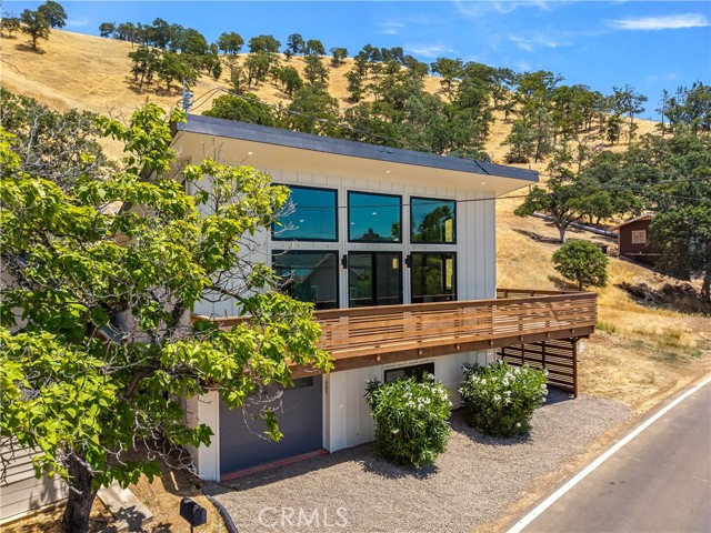 Detail Gallery Image 4 of 73 For 12630 Lakeshore Dr, Clearlake,  CA 95422 - 3 Beds | 3 Baths