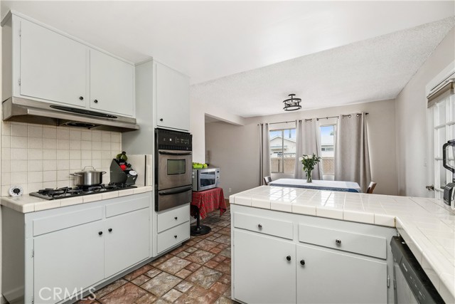 Image 10 of 28 For 9861 Lemon Avenue