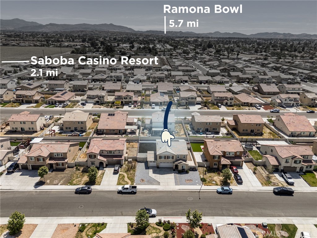 https://media.crmls.org/medias/253f8c23-1844-4b44-9bb5-eb8cb156eb47.jpg?preset=X-Large
