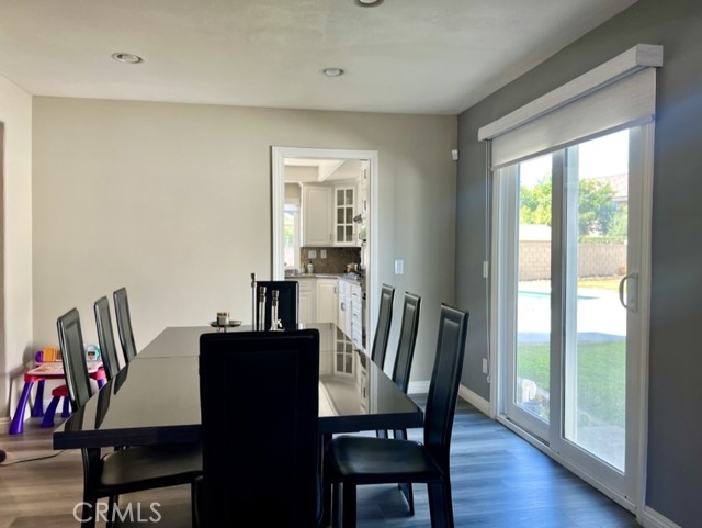 7 Hancock, Irvine CA: https://media.crmls.org/medias/254015f1-8915-49d6-8e9e-131f3cd3363f.jpg