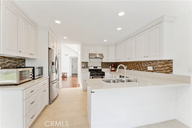 30052 Happy Sparrow Lane, Laguna Niguel CA: https://media.crmls.org/medias/2540d61e-1785-47e6-af20-0d5d407715fe.jpg
