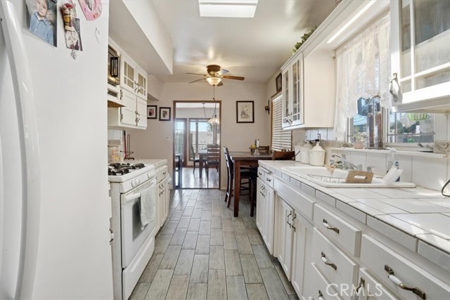 Detail Gallery Image 16 of 55 For 4400 Harrison Canyon, San Bernardino,  CA 92404 - 3 Beds | 1 Baths