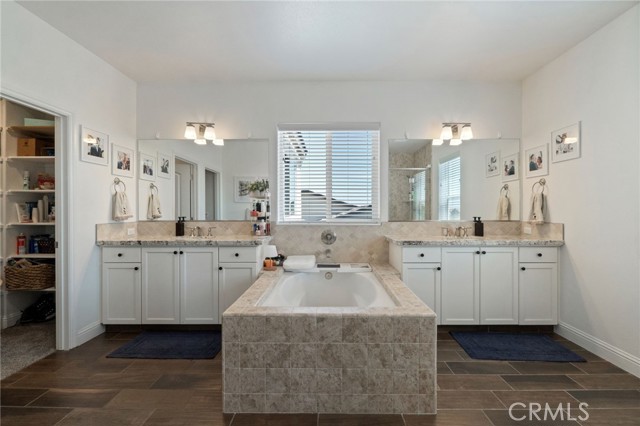 Detail Gallery Image 32 of 49 For 680 S Meridian Ave, Madera,  CA 93636 - 4 Beds | 3/1 Baths