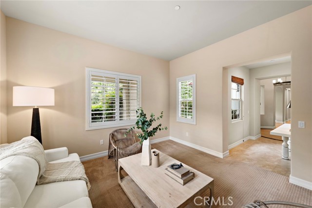 21 Corte Lomas Verdes, San Clemente CA: https://media.crmls.org/medias/2542cbfd-093c-46b9-906a-f2038f203052.jpg