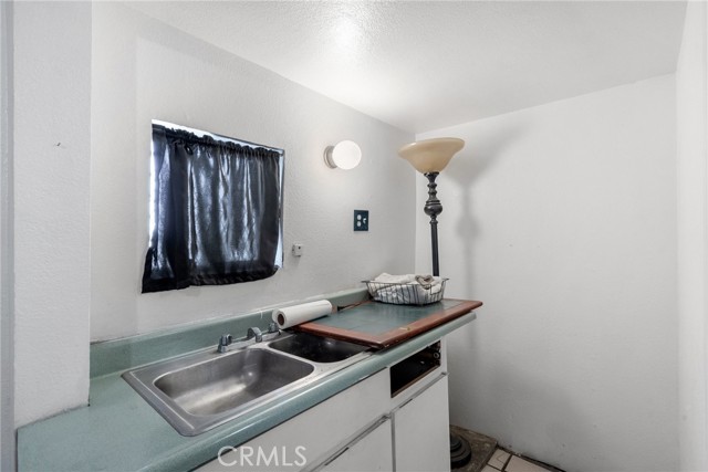 Detail Gallery Image 23 of 26 For 1521 Helen Dr, Los Angeles,  CA 90063 - 2 Beds | 1 Baths