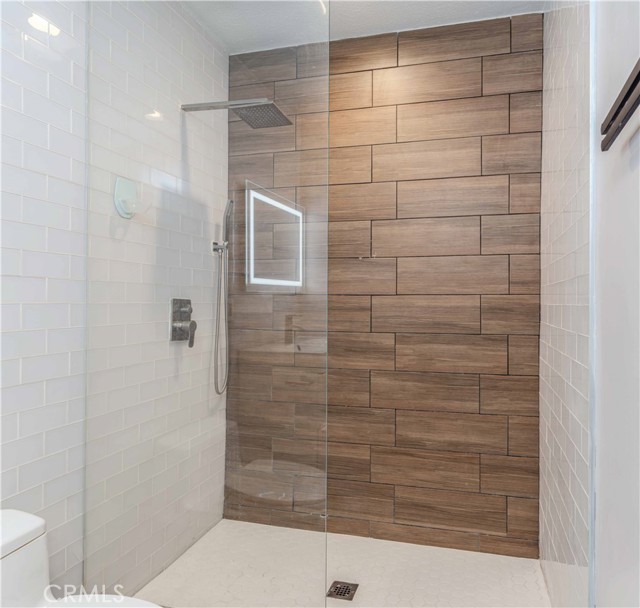 3222 S Townsend Street, Santa Ana CA: https://media.crmls.org/medias/2543f1db-837f-4d1a-8351-c92c5439d427.jpg