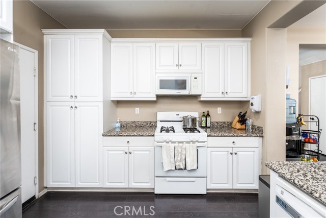 Detail Gallery Image 12 of 41 For 13135 Modesto Ct, Hesperia,  CA 92344 - 3 Beds | 2/1 Baths