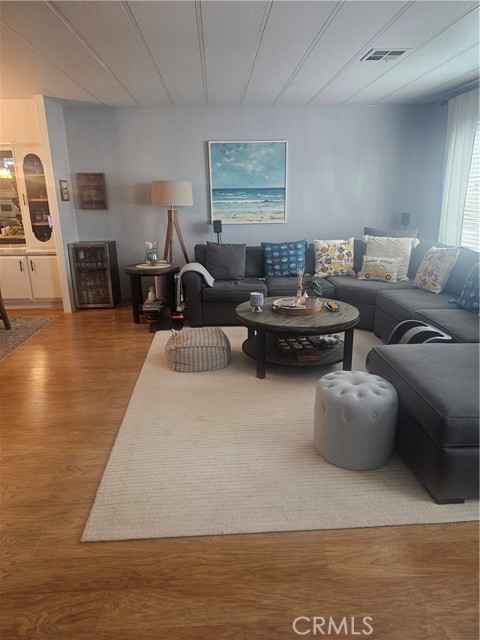 Front Image Thumbnail for CROC26048763