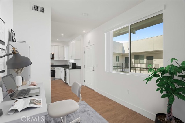 Detail Gallery Image 6 of 32 For 8750 Sepulveda Bld #308,  North Hills,  CA 91343 - 1 Beds | 1 Baths