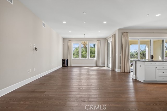 Detail Gallery Image 8 of 52 For 23500 Park Sorrento #H32,  Calabasas,  CA 91302 - 2 Beds | 2/1 Baths