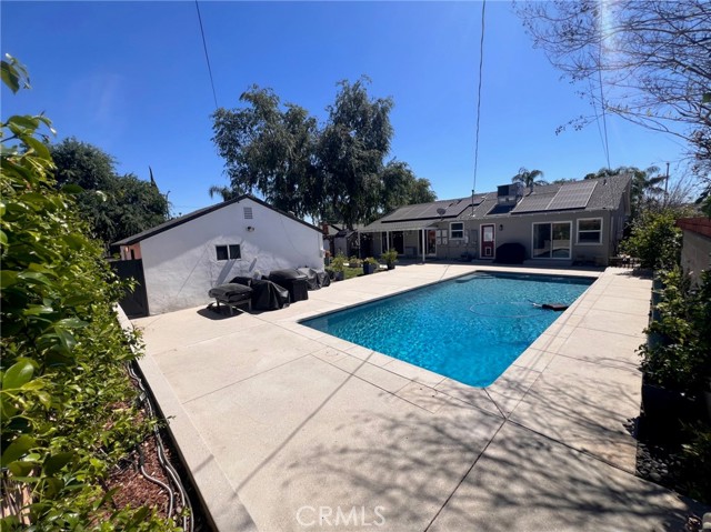 Detail Gallery Image 26 of 37 For 20933 Hemmingway St, Canoga Park,  CA 91304 - 4 Beds | 3 Baths