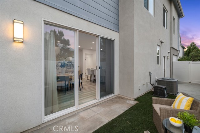 118 Modjeska, Irvine CA: https://media.crmls.org/medias/2547c0f3-7d9a-4cc9-8d03-b23379177101.jpg
