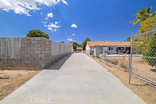Detail Gallery Image 39 of 48 For 12867 Banyon Tree Ln, Victorville,  CA 92392 - 2 Beds | 2 Baths