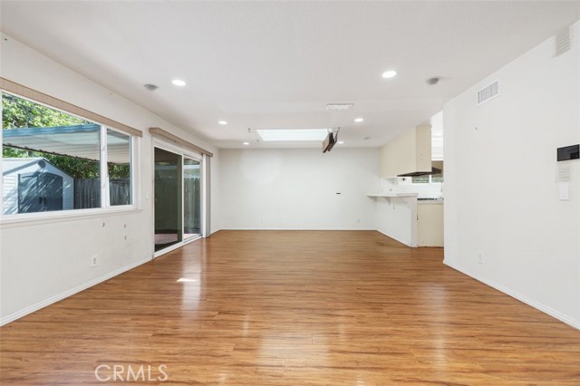 Detail Gallery Image 5 of 27 For 940 Cheyenne, Costa Mesa,  CA 92626 - 5 Beds | 2 Baths