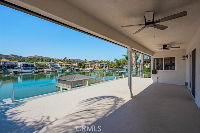 30360 Point Marina, Canyon Lake CA: https://media.crmls.org/medias/254ace04-0c94-456e-b130-1a0ed60e3226.jpg