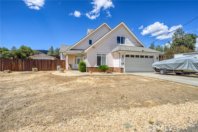 Detail Gallery Image 3 of 56 For 2920 Meadow Creek Rd, Clearlake Oaks,  CA 95423 - 3 Beds | 2/1 Baths