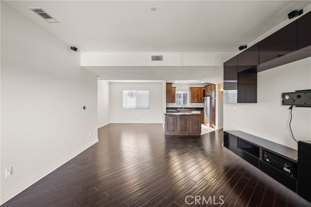 Detail Gallery Image 13 of 41 For 4424 Whitsett Ave #307,  Studio City,  CA 91604 - 2 Beds | 2 Baths