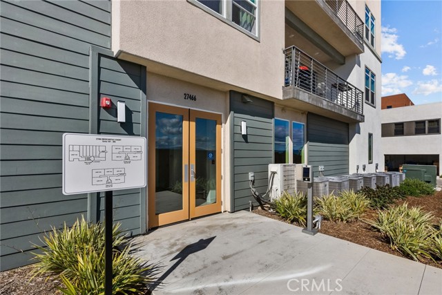 Detail Gallery Image 28 of 30 For 27466 Mercantile Ct #303,  Valencia,  CA 91381 - 1 Beds | 1 Baths