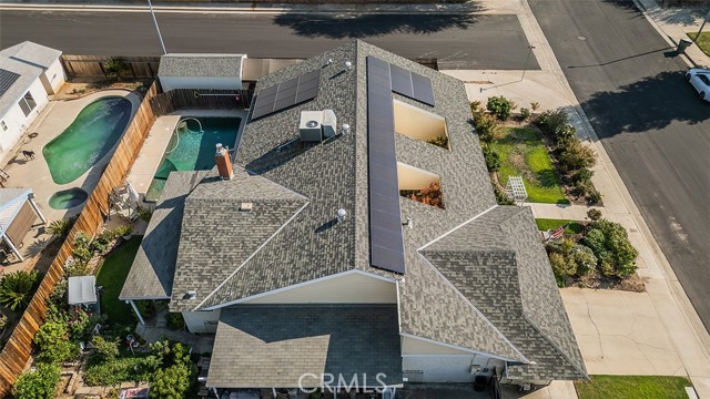 2468 Laverne, Clovis CA: https://media.crmls.org/medias/254c0ee7-5b5e-49be-ad59-d36ba38068a9.jpg