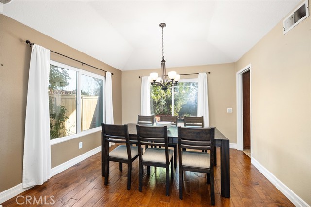 Detail Gallery Image 12 of 75 For 32249 Chemin Laurent, Temecula,  CA 92591 - 4 Beds | 3 Baths