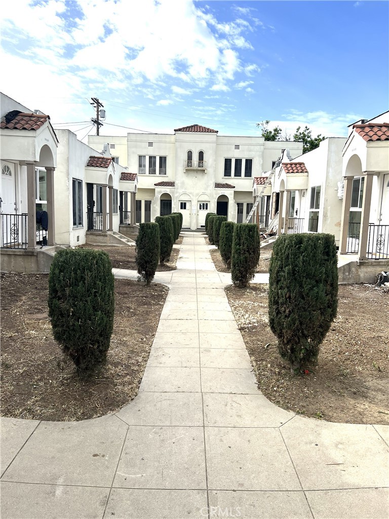 3020 1/2 W 12th Street