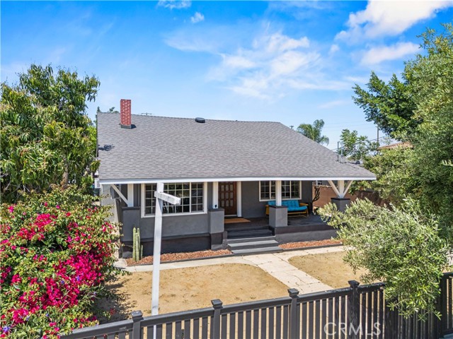 3511 E 2nd Street, Los Angeles CA: https://media.crmls.org/medias/254c4e35-688a-494e-bbfb-f8a6babed830.jpg
