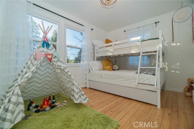 627 Rose Lane, Twin Peaks, CA 92391