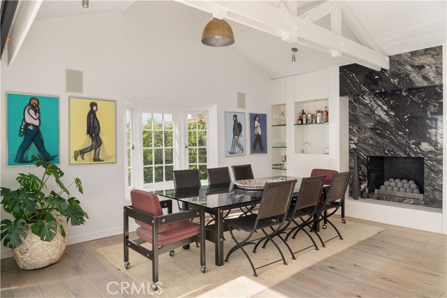 Detail Gallery Image 13 of 22 For 998 Emerald Bay, Laguna Beach,  CA 92651 - 4 Beds | 4/1 Baths