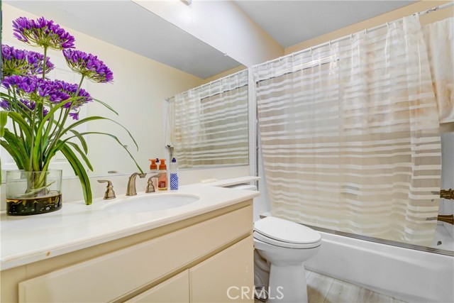 3866 Hunter Crest Court, Moorpark CA: https://media.crmls.org/medias/254e6212-bf18-4577-ad51-1b024d19b1b9.jpg