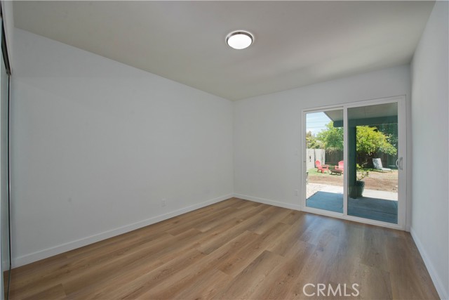 Detail Gallery Image 4 of 11 For 6644 Lemona Ave, Van Nuys,  CA 91405 - 3 Beds | 2 Baths