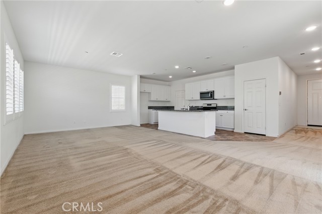 24583 Acadia Drive, Corona CA: https://media.crmls.org/medias/254e953d-f8ea-4d91-b923-52d3e0d49d24.jpg