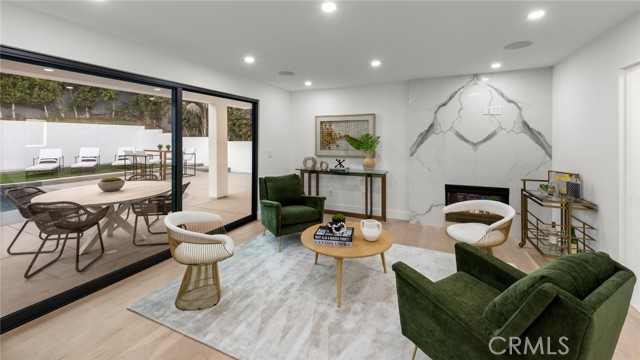 Detail Gallery Image 5 of 15 For 5325 Cangas, Calabasas,  CA 91301 - 5 Beds | 4/1 Baths