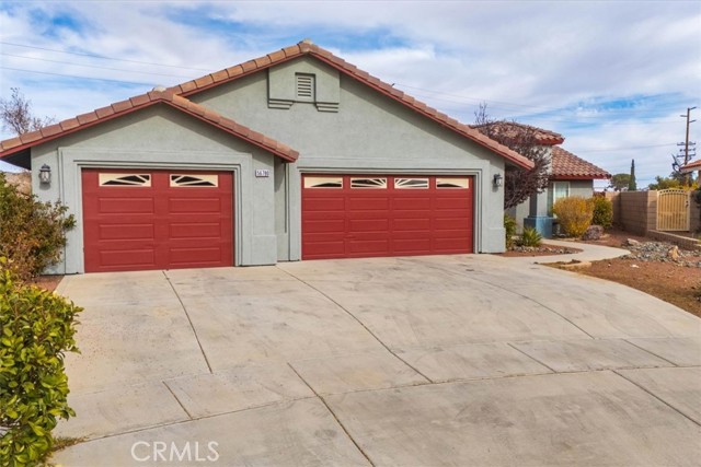 Detail Gallery Image 3 of 68 For 56780 Taos Cir, Yucca Valley,  CA 92284 - 3 Beds | 2 Baths