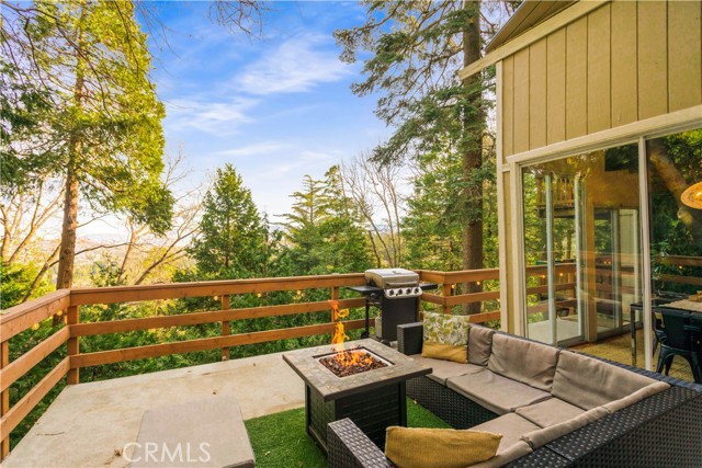 Detail Gallery Image 33 of 44 For 579 E Victoria Ct, Lake Arrowhead,  CA 92352 - 3 Beds | 2 Baths