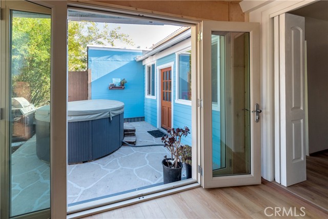 1924 Robinson Street, Redondo Beach, California 90278, 2 Bedrooms Bedrooms, ,2 BathroomsBathrooms,Residential,Sold,Robinson,SB22083068