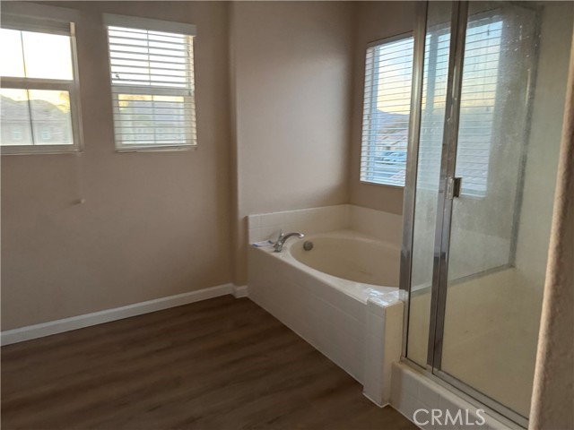 1060 Saltbush Lane, Hemet CA: https://media.crmls.org/medias/255084a9-70f8-45cd-ae57-850c345e2413.jpg