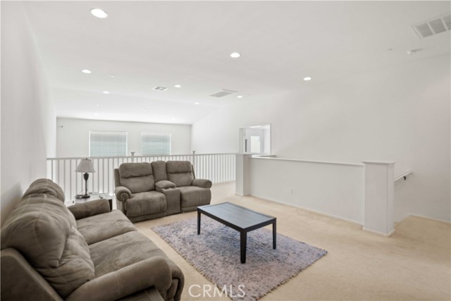 3223 W Avenue J7, Lancaster CA: https://media.crmls.org/medias/255168e7-bc40-4682-a4c2-46c7d82d859b.jpg