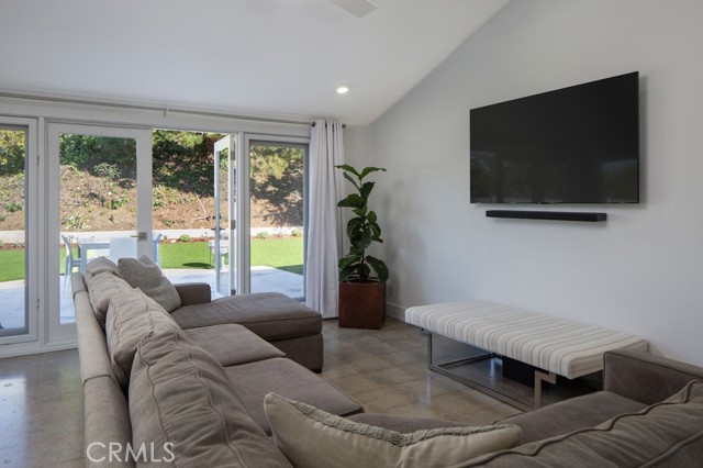 Detail Gallery Image 3 of 17 For 1500 Seacrest, Corona Del Mar,  CA 92625 - 3 Beds | 2 Baths