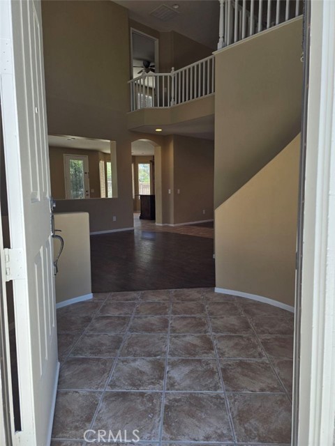 27513 Stanford Drive, Temecula CA: https://media.crmls.org/medias/255321f5-135c-4914-a167-4fbef7f9d476.jpg