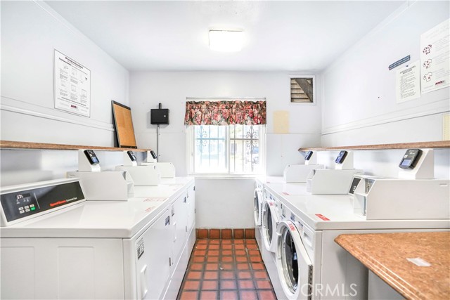 Detail Gallery Image 11 of 11 For 660 S Glassell #36,  Orange,  CA 92866 - 2 Beds | 1 Baths